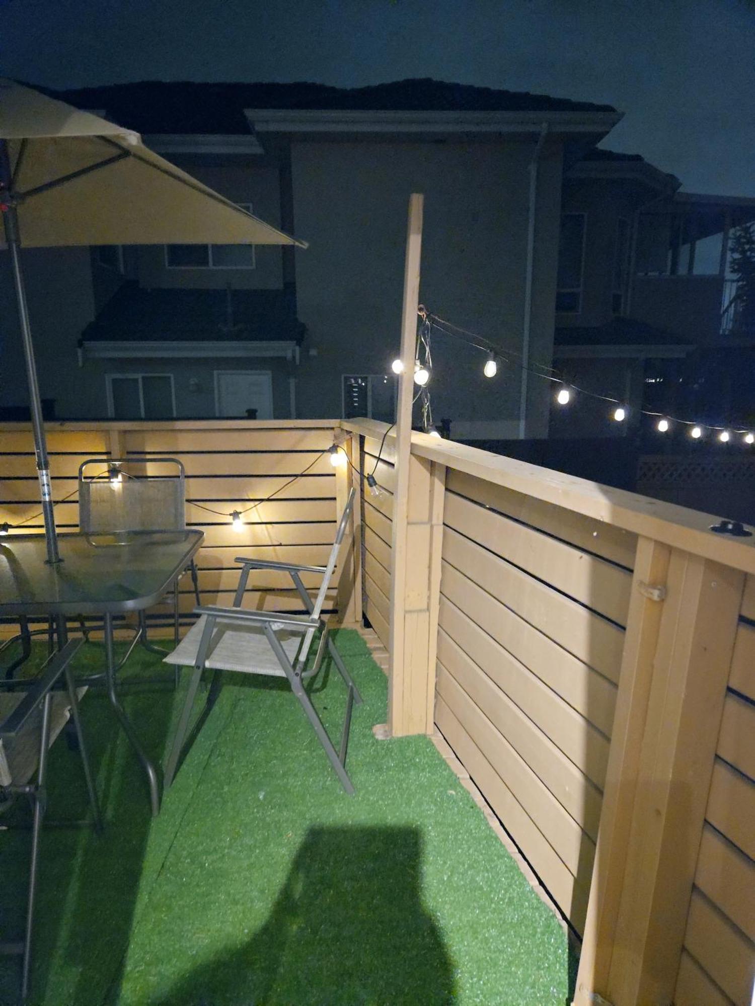 Homestay Comfy Stylish In The Heart Of Vancouver- Private Parking, Self Check-in & Just 4 Mins To Metrotown! Vancouver